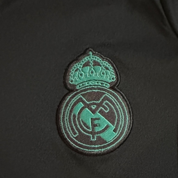 Real Madrid Black/Teal Kids Jersey. #7 Cristiano Ronaldo - Picture 6 of 6